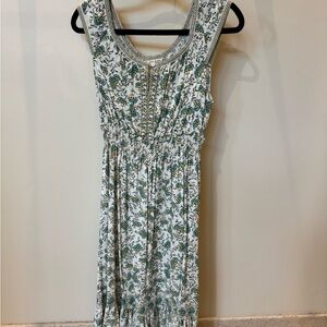 Max Studio Green and White Patterned Midi Dress